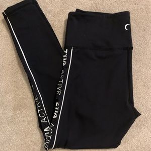 ZYIA Black Logo Light n Tight